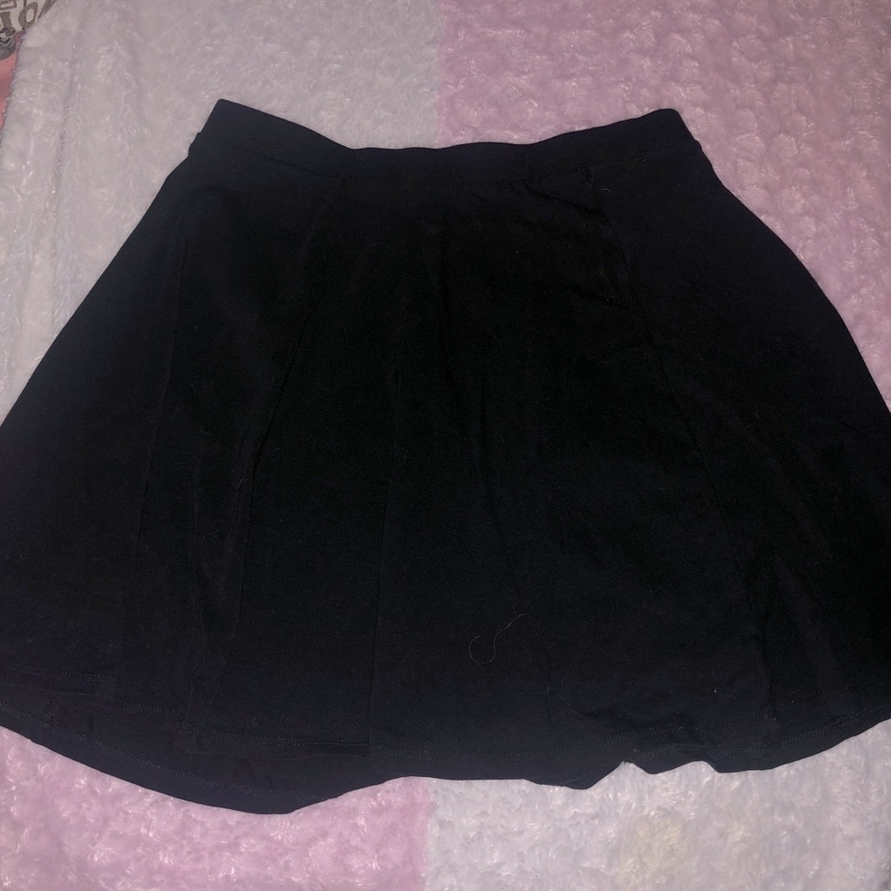 Gently used skater skirt size medium